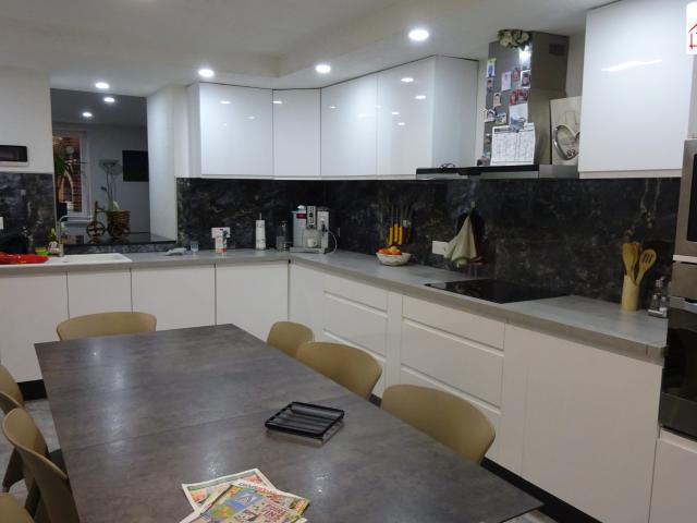 Maison 8 pièces 150 m²