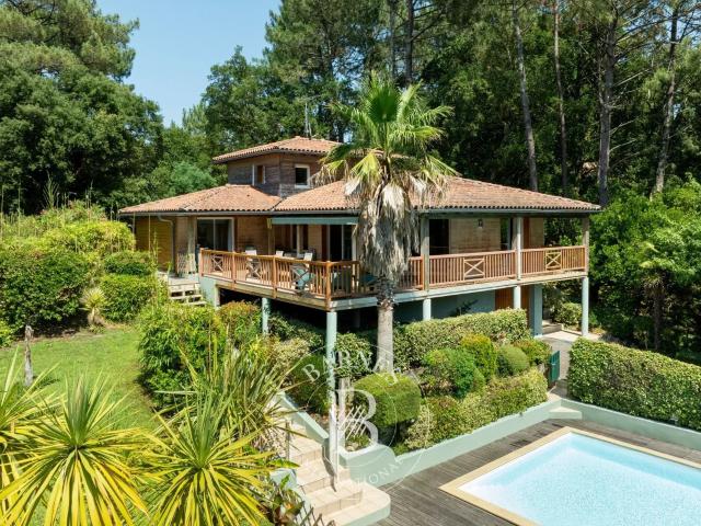 Maison 8 pièces 150 m²