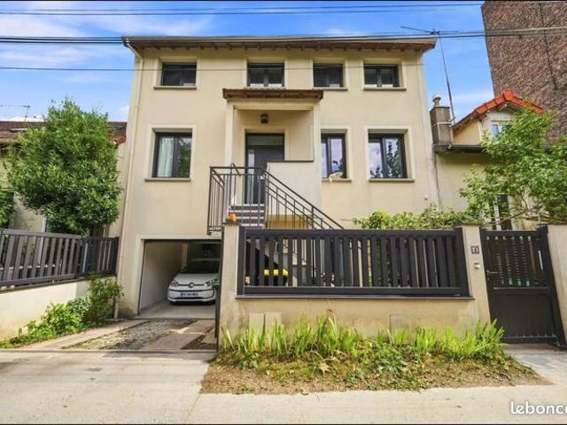 Maison 8 pièces 150 m²