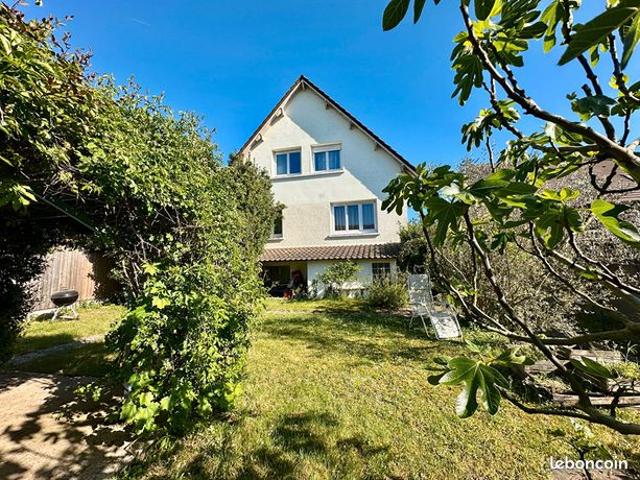 Maison 8 pièces 150 m²