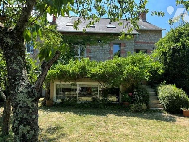 Maison 8 pièces 150 m²