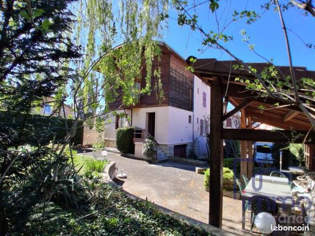 Maison 8 pièces 150 m²