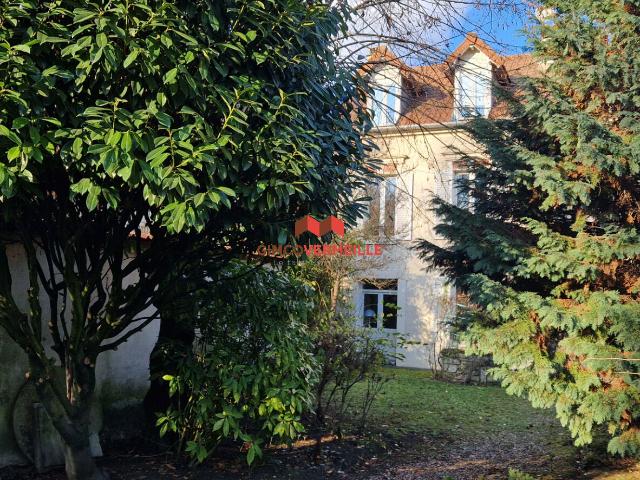 Maison 8 pièces 150 m²