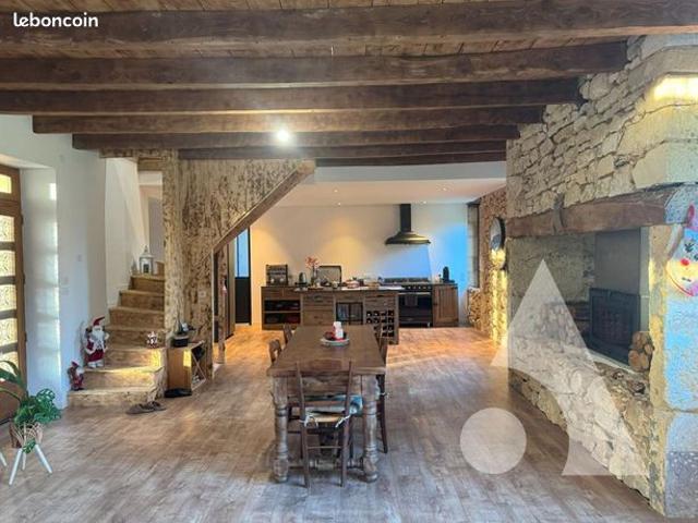 Maison 8 pièces 150 m²