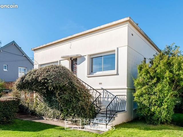 Maison 8 pièces 151 m²