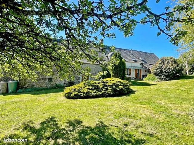 Maison 8 pièces 151 m²