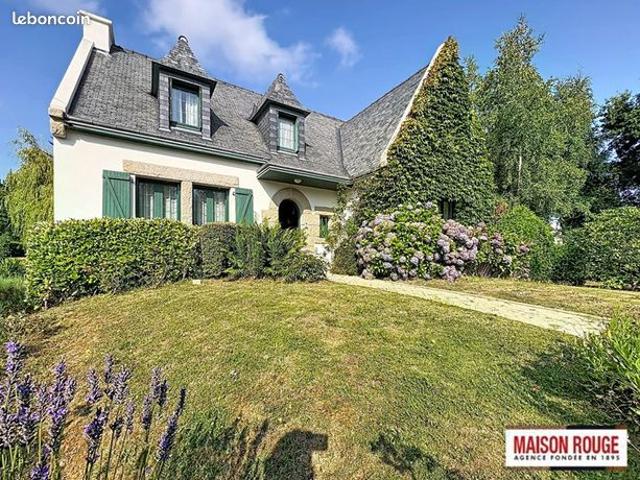 Maison 8 pièces 151 m²