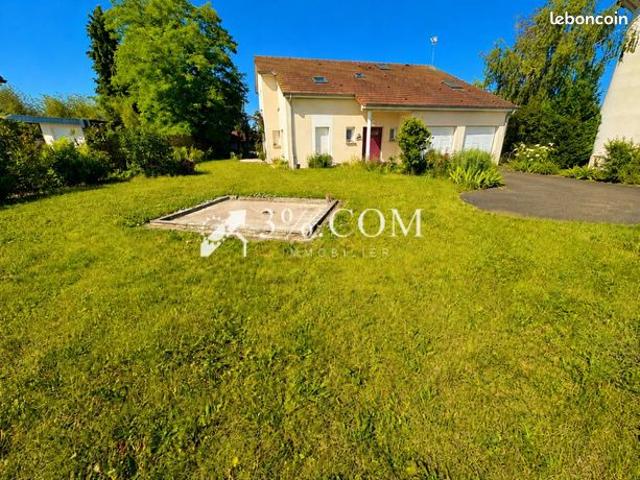 Maison 8 pièces 151 m²