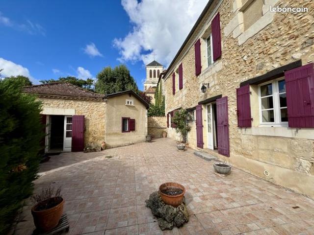 Maison 8 pièces 151 m²