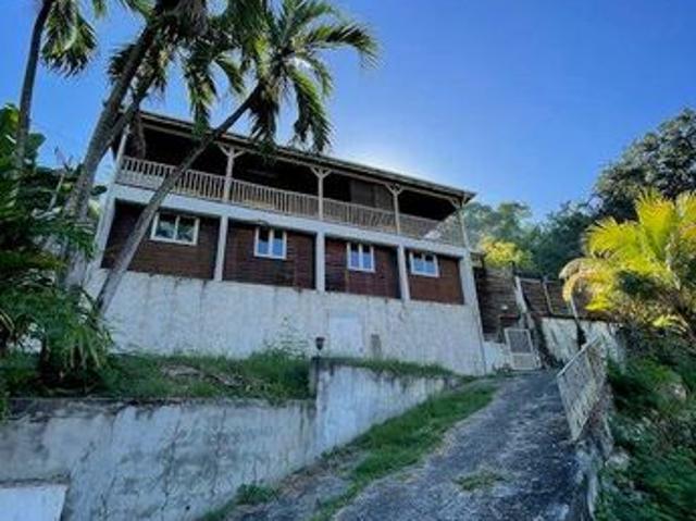Maison 8 pièces 151 m²