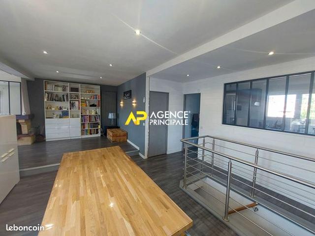 Maison 8 pièces 152 m²