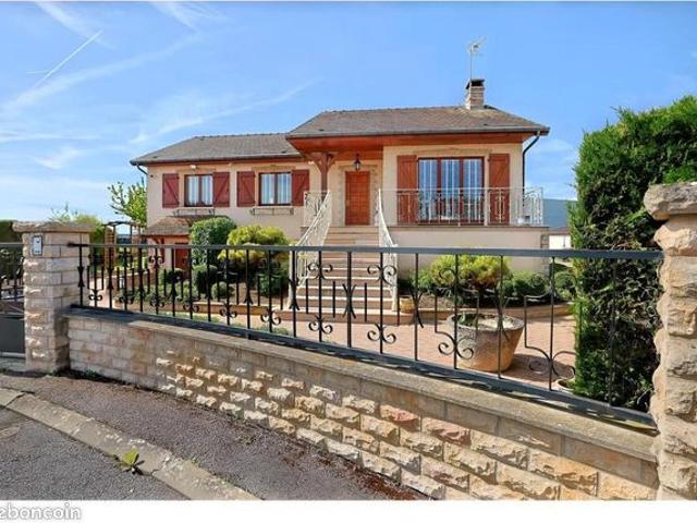 Maison 8 pièces 152 m²