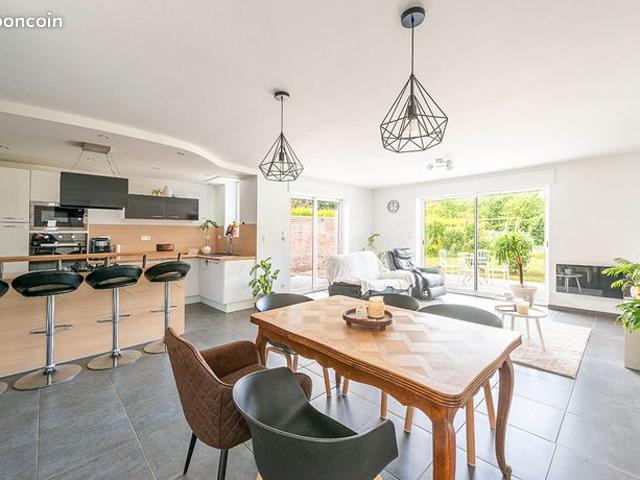 Maison 8 pièces 153 m²