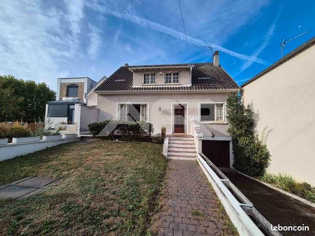 Maison 8 pièces 153 m²