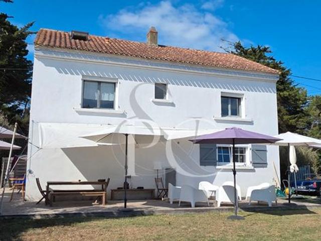 Maison 8 pièces 164 m²