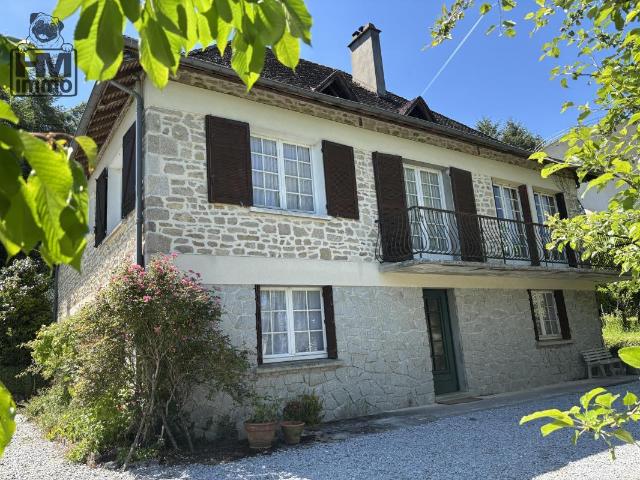 Maison 8 pièces 164 m²