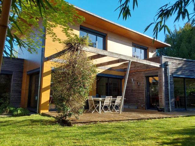 Maison 8 pièces 164 m²