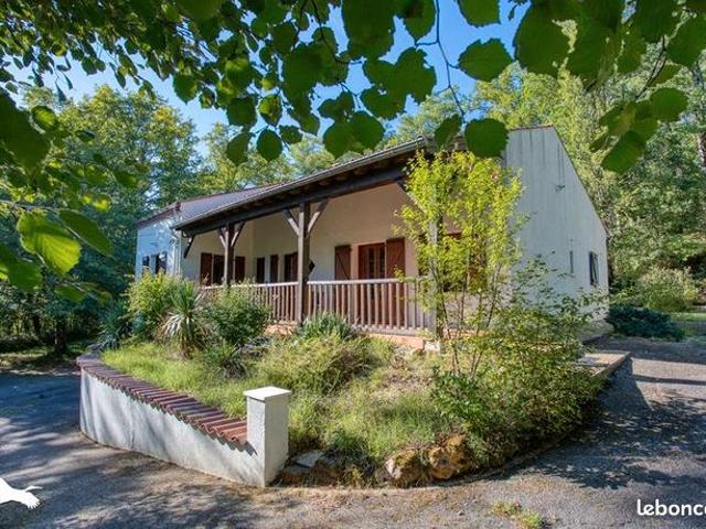 Maison 8 pièces 164 m²