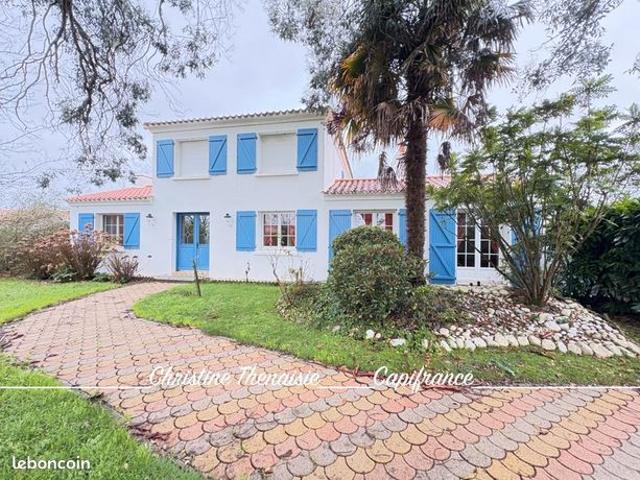 Maison 8 pièces 164 m²