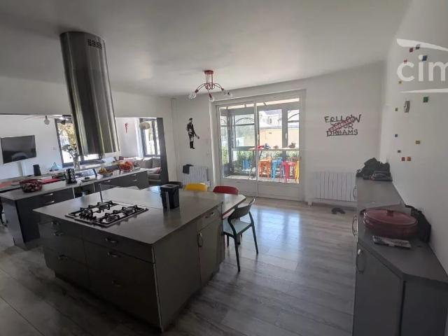 Maison 8 pièces 164 m²