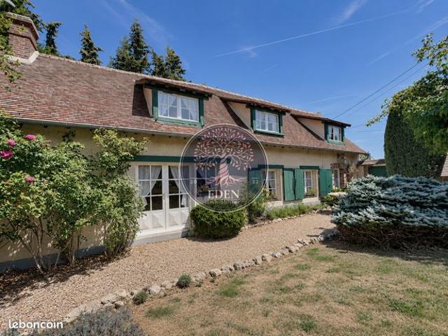 Maison 8 pièces 164 m²