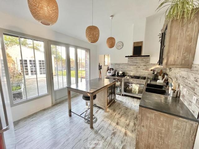Maison 8 pièces 165 m²