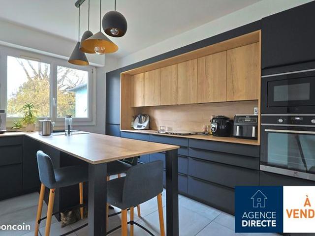 Maison 8 pièces 165 m²
