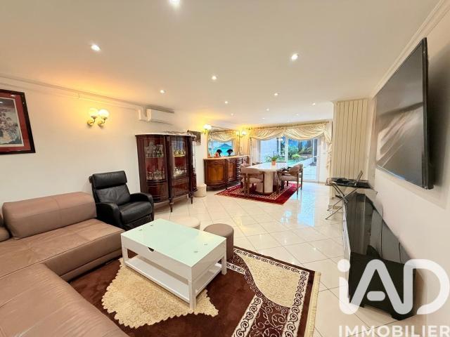 Maison 8 pièces 165 m²