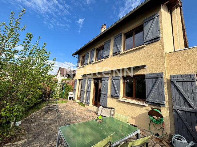Maison 8 pièces 165 m²