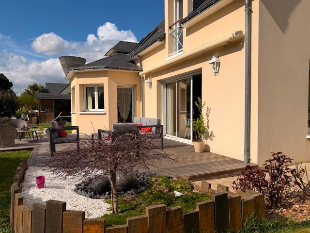 Maison 8 pièces 165 m²