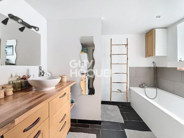 Maison 8 pièces 165 m²