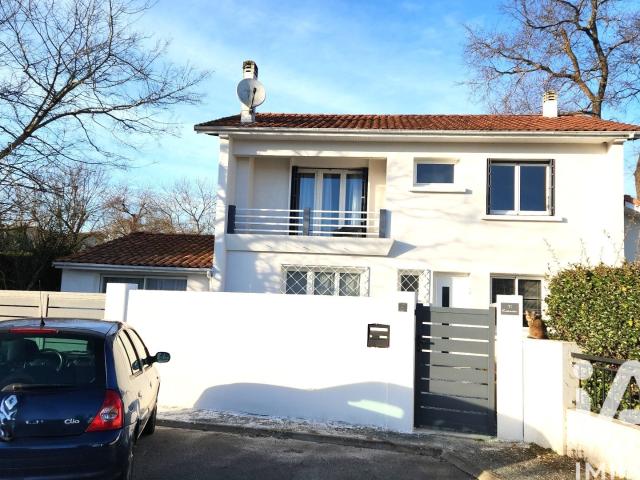 Maison 8 pièces 165 m²