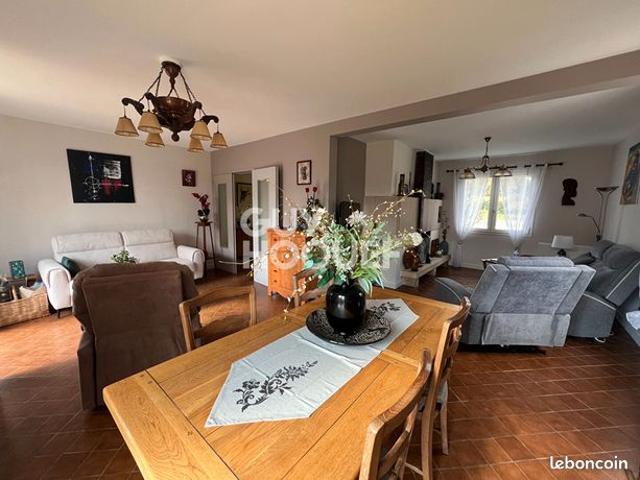 Maison 8 pièces 165 m²