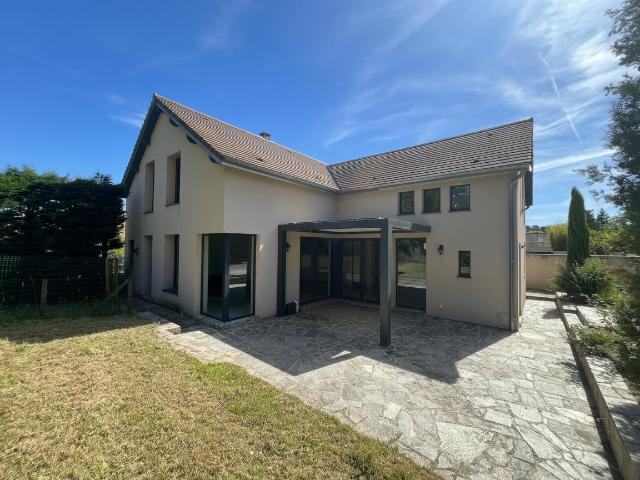 Maison 8 pièces 165 m²