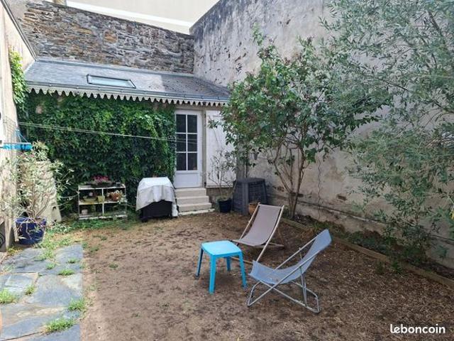 Maison 8 pièces 165 m²