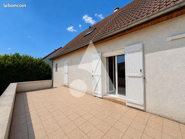 Maison 8 pièces 165 m²