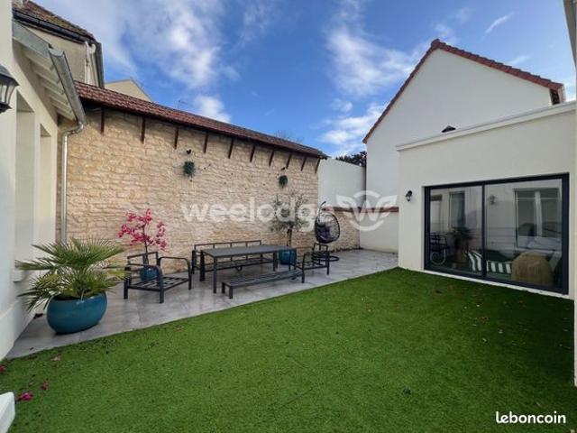 Maison 8 pièces 165 m²