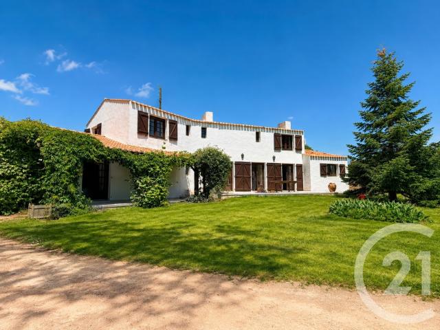 Maison 8 pièces 165 m²