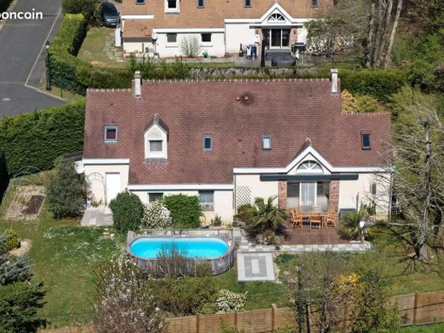 Maison 8 pièces 165 m²