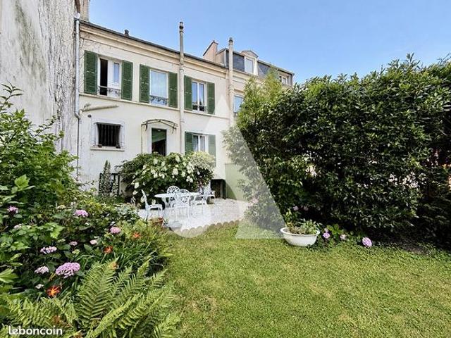 Maison 8 pièces 165 m²