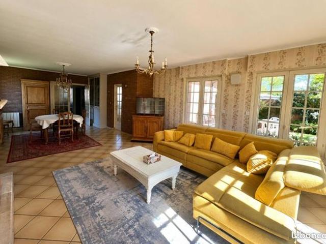 Maison 8 pièces 165 m²