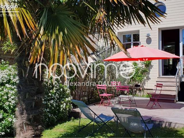 Maison 8 pièces 165 m²