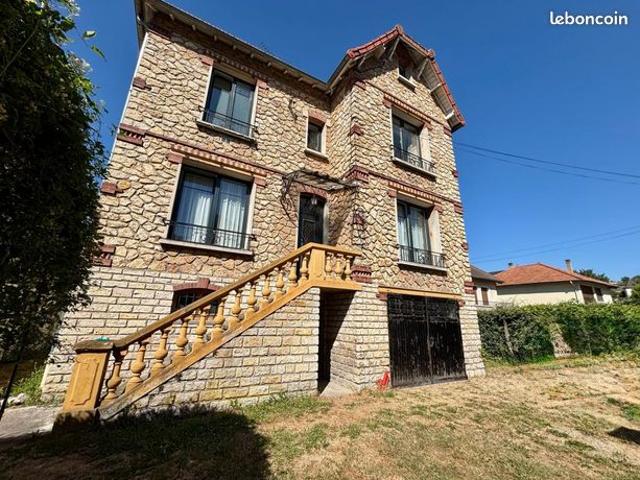 Maison 8 pièces 165 m²