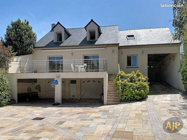 Maison 8 pièces 166 m²