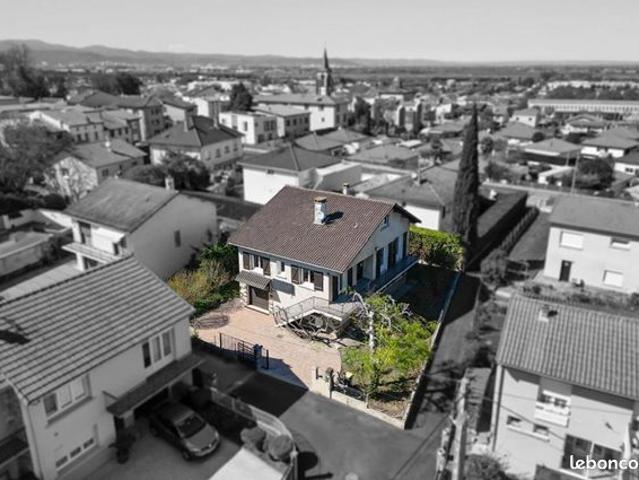 Maison 8 pièces 166 m²