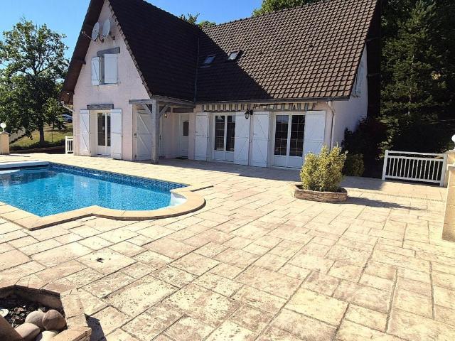 Maison 8 pièces 166 m²