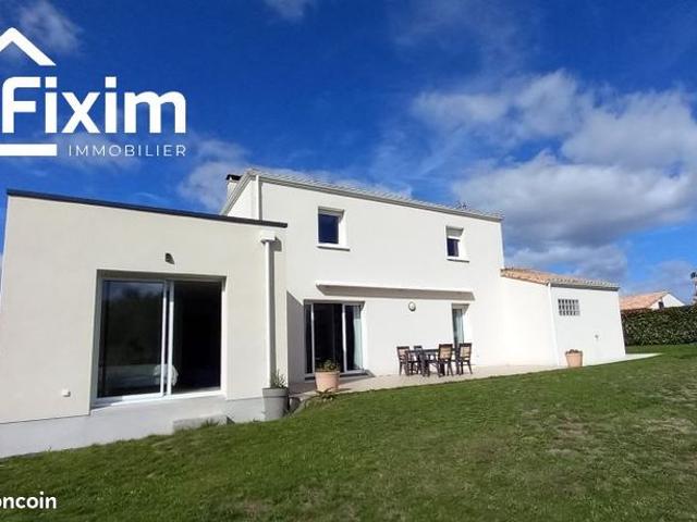 Maison 8 pièces 166 m²
