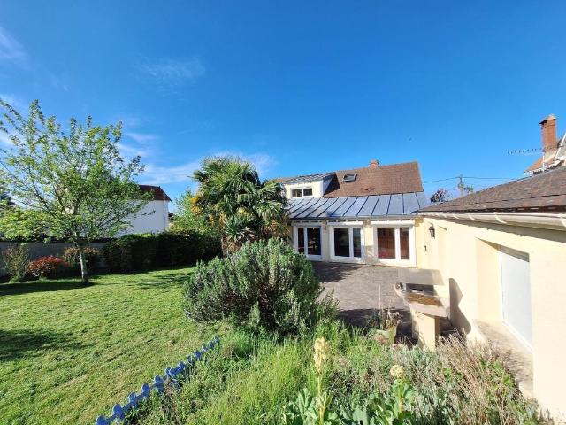 Maison 8 pièces 166 m²