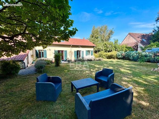 Maison 8 pièces 166 m²