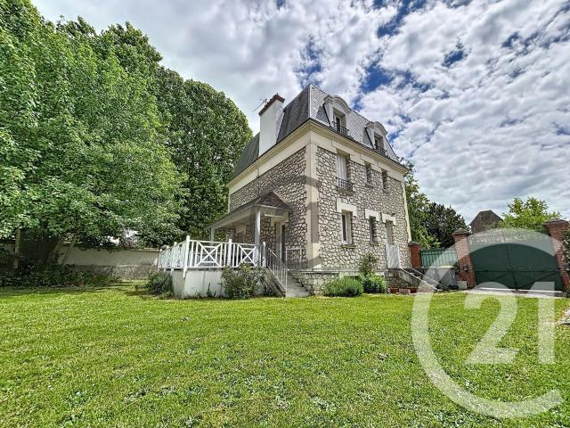 Maison 8 pièces 166 m²